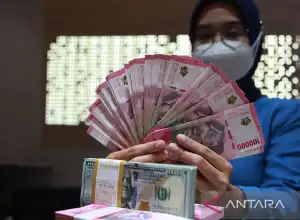 Rupiah Melemah Jadi Rp15.210 Per Dolar AS
