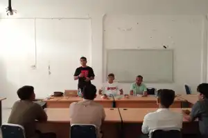 Buka Kelas BJI, Ketua AJI Lhokseumawe Tekankan Pentingnya Jurnalis Taat Kode Etik Jurnalistik untuk Jaga Kepercayaan Publik