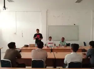 Buka Kelas BJI, Ketua AJI Lhokseumawe Tekankan Pentingnya Jurnalis Taat Kode Etik Jurnalistik untuk Jaga Kepercayaan Publik
