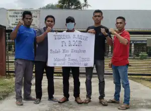 Pemuda Linge Pasang Poster Tolak Tambang PT LMR Hadir di Linge, Aceh Tengah 