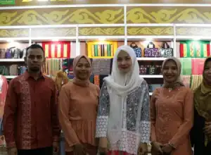 Ketua Dekranasda Aceh Sambangi Inacraf on Oktober