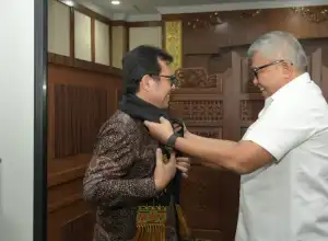 Pemerintah Aceh Sambut Wamenkominfo RI Nezar Patria Di Bandara SIM