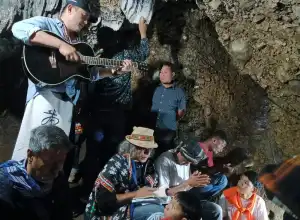 Desember Kopi Gayo Diwarnai Konser Seni di Gua Prasejarah