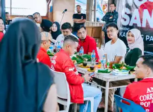 Kaesang Ngopi Santuy Bareng Influencer di Aceh 