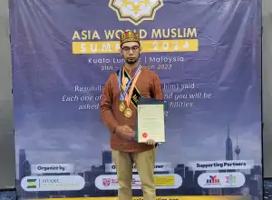 Imam Maulana Raih Medali Emas di Asia World Muslim Summit 2024