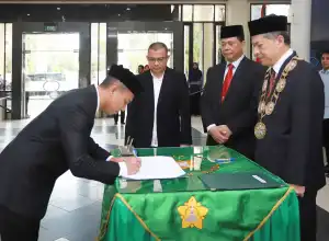 Rektor USK Lantik dr Safrizal Rahman Dekan Baru Fakultas Kedokteran