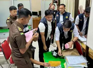 Penyidik Serahkan Tersangka dan BB Kasus RS Regional Aceh Tengah ke Jaksa