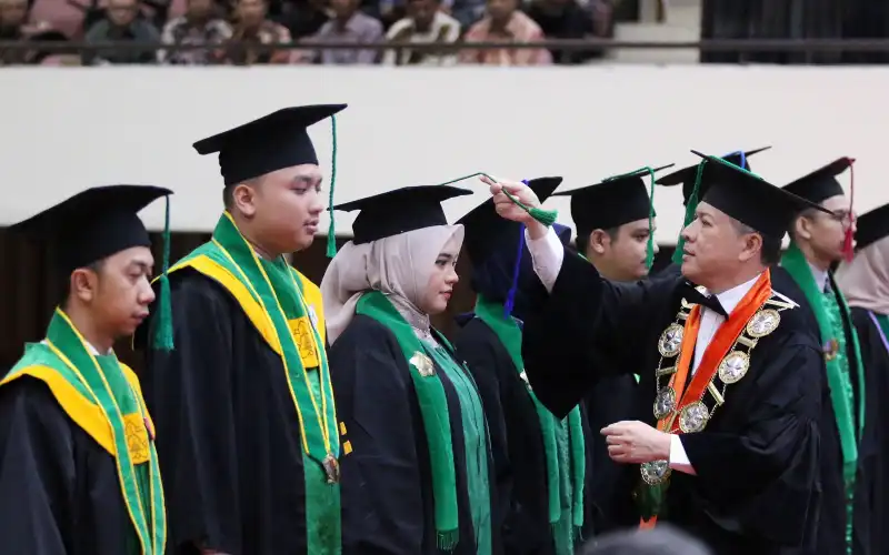 USK Wisudakan 1.496 Lulusan