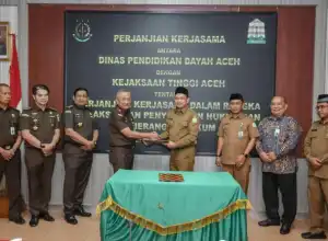 Disdik Dayah dan Kejati Aceh Tandatangi Kerjasama Penyuluhan Hukum bagi Santri