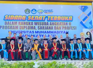 UMMAH Wisuda 77 Lulusan Angkatan ke-II