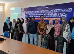 Dosen Unimal Latih Desain Remaja Lhokseumawe