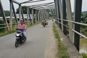 Dewan Minta Pemkab Perbaiki Jembatan Krueng Sawang