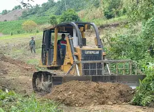 Alat Berat Diturunkan, Pembangunan Jalan TMMD Ke-123 Resmi Dimulai