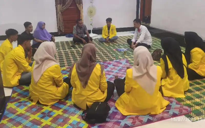 Mahasiswa UTU Disambut Baik Desa Tutut di Kecamatan Sungai Mas, Kabupaten Aceh Barat