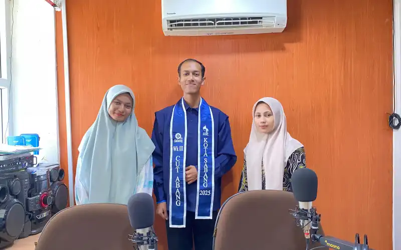 Wakil III Duta Wisata Kota Sabang 2025, Berbagi Inspirasi di Radio Assalam UIN Ar-Raniry