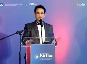 Kepala ARC USK Menjadi Pembicara dalam Konvensi Sain, Teknologi dan Industri  Nasional 2025