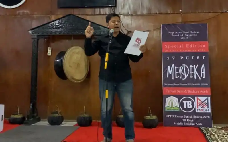  2 Dekade Damai Aceh, Ansar Salihin Baca Puisi “Arti Kemerdekaan” di Sound of Nanggroe Vol. 9