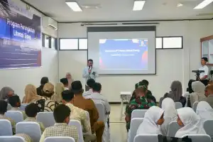 PGE Latih Kemampuan Literasi Siswa Sekolah Dasar di Syamtalira Aron