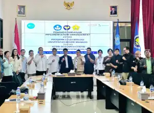 Kepala ARC-USK Menjadi Narasumber di Universitas Negeri Manado