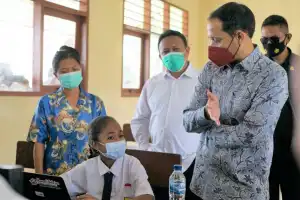 Mendikbud Tak Akan Hapus Pelajaran Agama di Kurikulum Pendidikan