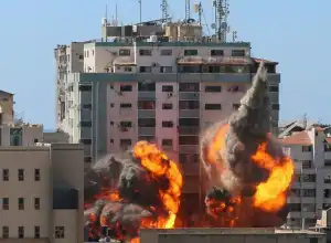 China Undang Utusan Palestina dan Israel untuk Berunding