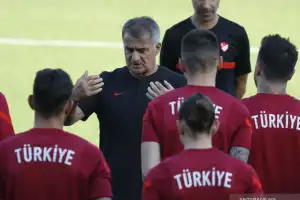 Turki Berharap Keajaiban Hadapi Swiss di Laga Pamungkas
