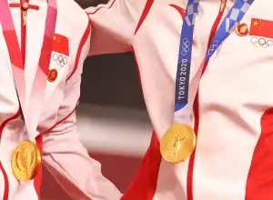China Janji Tak Lagi Pakai Pin Mao Zedong Menyusul Peringatan IOC