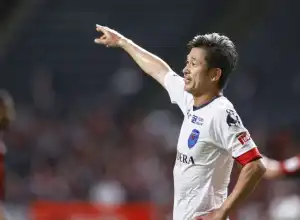 Pemain Bola Tertua Jepang Masih Diincar Banyak Klub