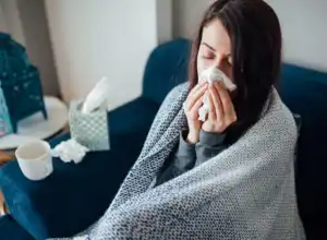 Kiat Dokter Bedakan Covid-19 vs Flu Biasa