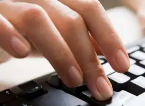Di Tengah Wacana Revisi UU ITE, Kominfo Bikin Komite Etika Berinternet
