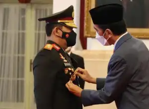 Jokowi Resmi Lantik Komjen Listyo Sebagai Kapolri