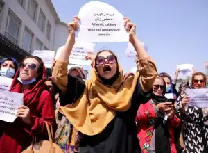 Taliban Segera Izinkan Anak Perempuan Kembali ke Sekolah