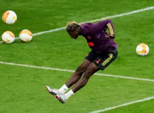 Messi Membuat PSG Berhenti Memburu Paul Pogba