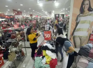 Jaga Kesehatan Mental Dengan Berbelanja