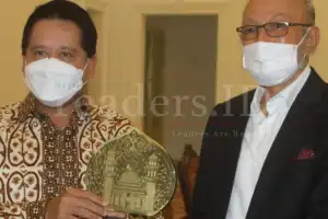 Dikunjungi Dirut BSI, Wali Nanggroe Curhat Soal Ekonomi Aceh