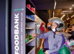 Pekerja WNI Manfaatkan "Foodbank" Menteri Agama Malaysia