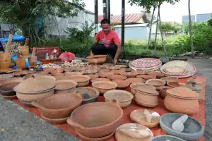 Foto Feature: Pengrajin Gerabah Aceh
