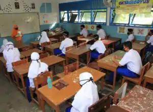 Koalisi Masyarakat Minta Pemerintah Menunda Sekolah Tatap Muka