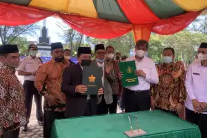 Pendatang dari Negara Tetangga Masuk Lewat PLBN Entikong Dites Corona