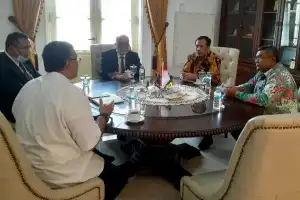 Ketua Ombudsman RI Kunjungi Aceh, Temui Rektor Unmuha Hingga Wali Naggroe