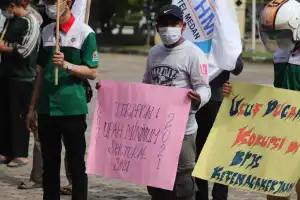 Demo di DPRA, Buruh Desak UU Cipta Kerja Dicabut