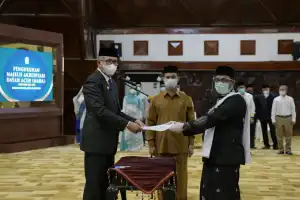 Gubernur Kukuhkan Pengurus Majelis Akreditasi Dayah Aceh