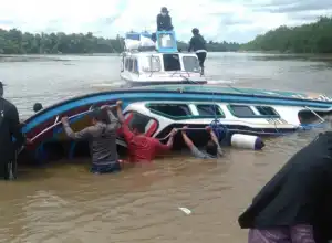 Kapal Cepat Terbalik di Perairan Nunukan, Lima Penumpang Meninggal