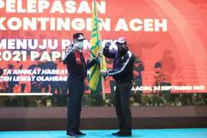 Nova Melepas Kontingen Aceh Menuju PON Papua