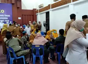 Vaksinasi Pelayan Publik di Banda Aceh Tidak Taat Prokes