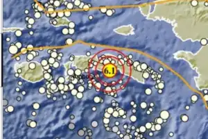 Gempa Magnitudo 6,1 Warga Maluku Tengah Mengungsi ke Perbukitan
