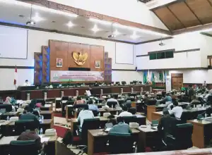 Komisi I DPRA Gelar RDPU Raqan Pertanahan
