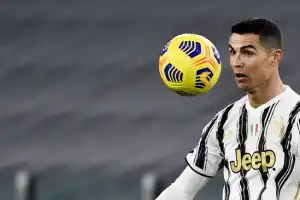 Juventus vs Crotone: Si Kokoh vs Si Rapuh
