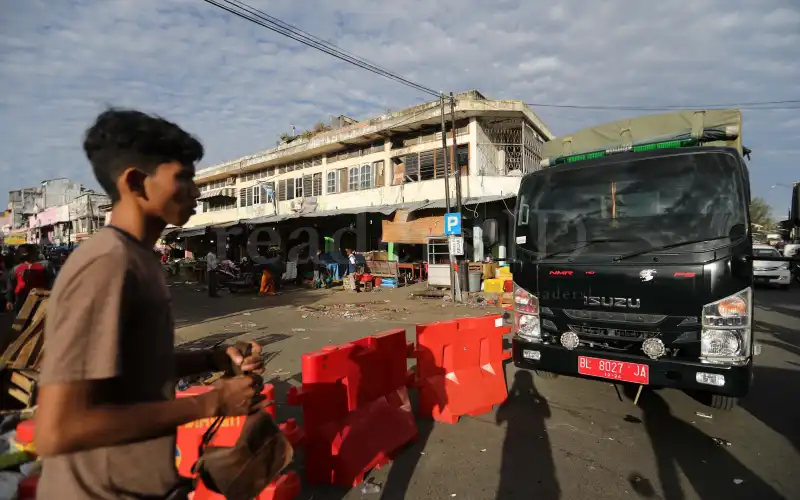 Foto Feature: Suasana Pasar Kartini Peunayong Pasca Pemindahan Pedagang