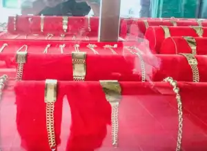 Jelang Idul Fitri Toko Emas di Abdya Sepi Pembeli
